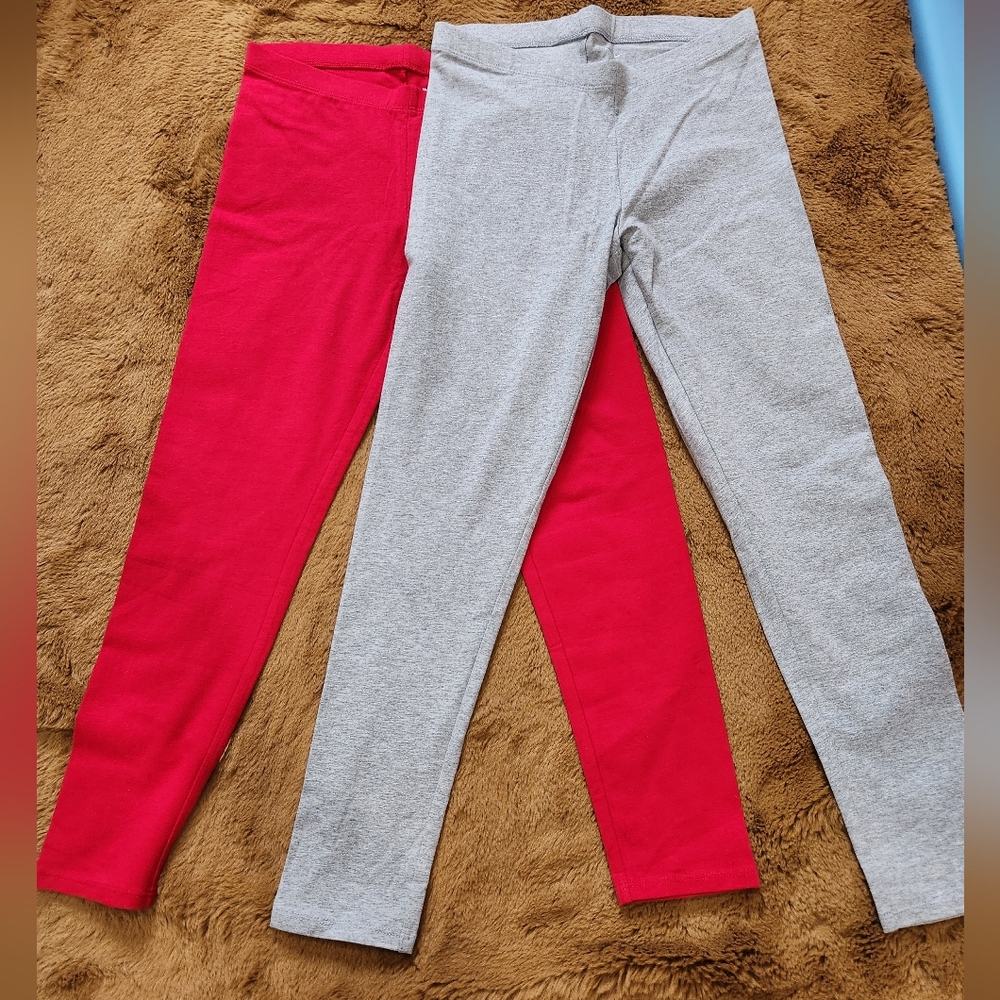 🆕️ 💜 (2) Girls, L (10/12) My Favorite Leggings In Gray and Red
